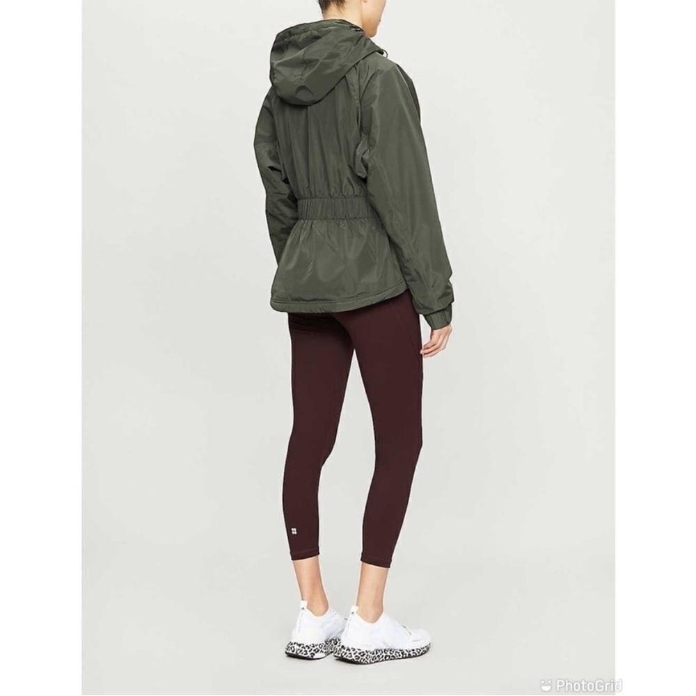 Sweaty Betty Storm Seeker Waterproof Hooded Jacket in Dark Green - Picture 4 of 9